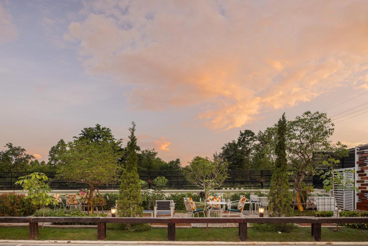 Picha Ville Resort Watthana Nakhon 外观 照片